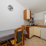 Apartment Paradise *